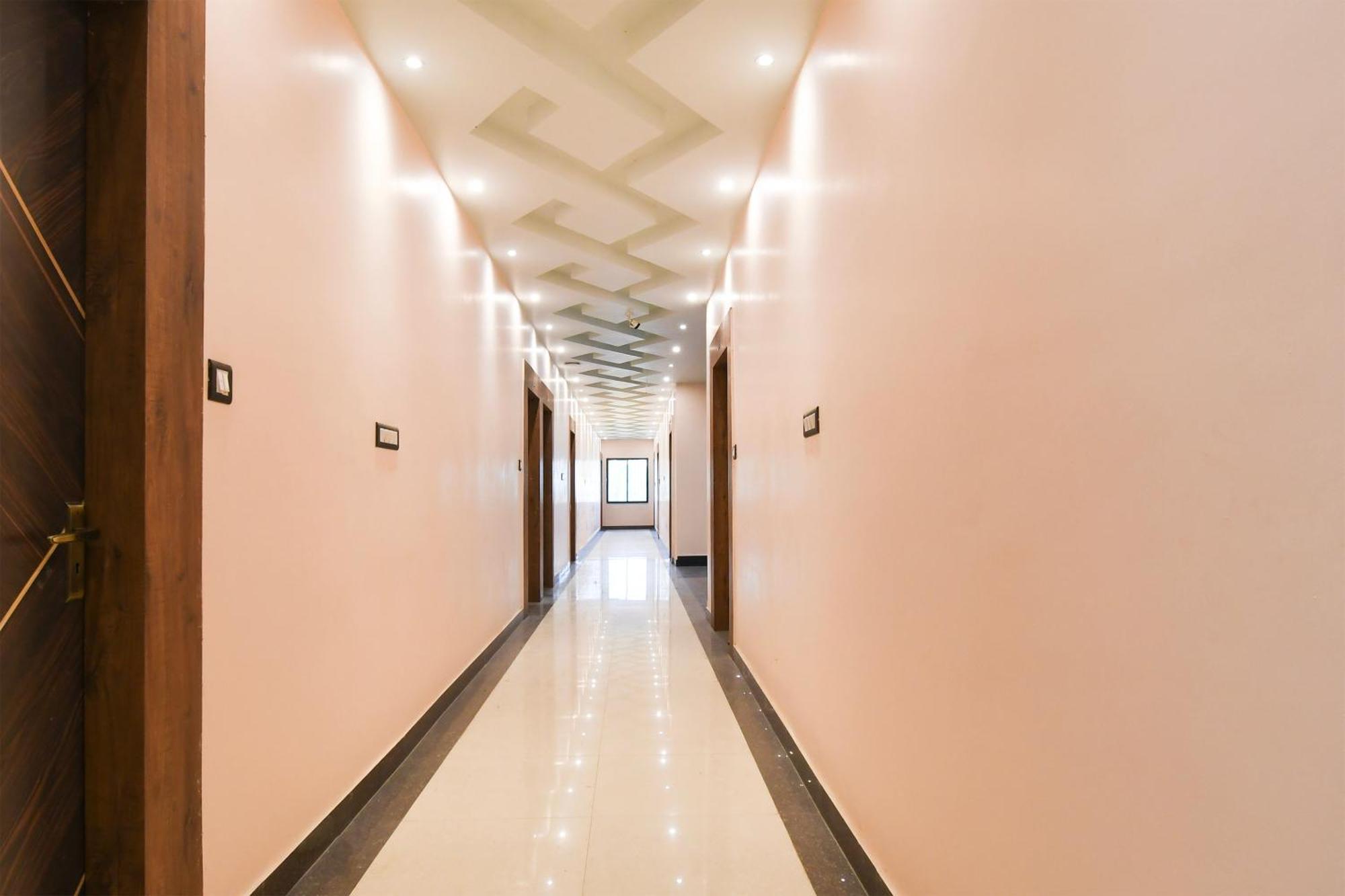 Hotel O Nilmadhab International טארפית מראה חיצוני תמונה