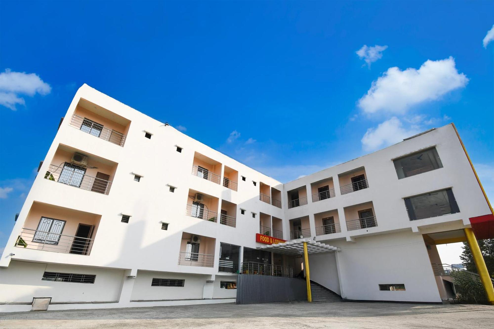 Hotel O Nilmadhab International טארפית מראה חיצוני תמונה
